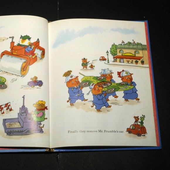 VTG Little Golden Storybook Richard Scarry 'Busiest Fire Fighters Ever!' 1993 - Picture 6 of 13